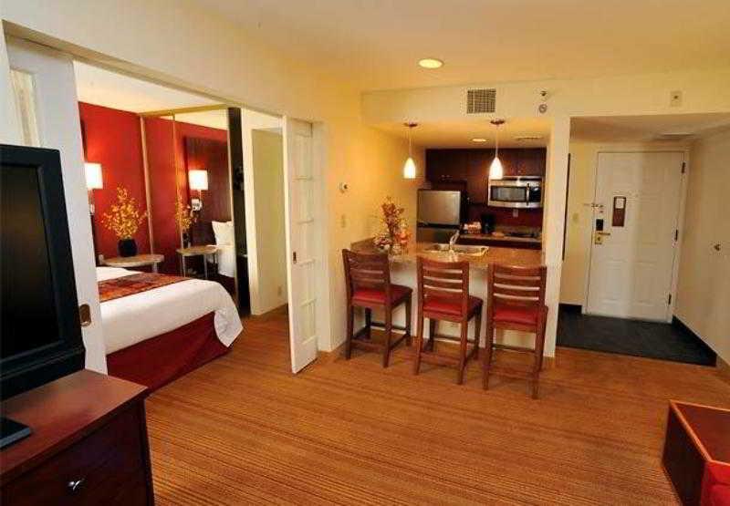 Residence Inn Boston Tewksbury/Andover Eksteriør billede